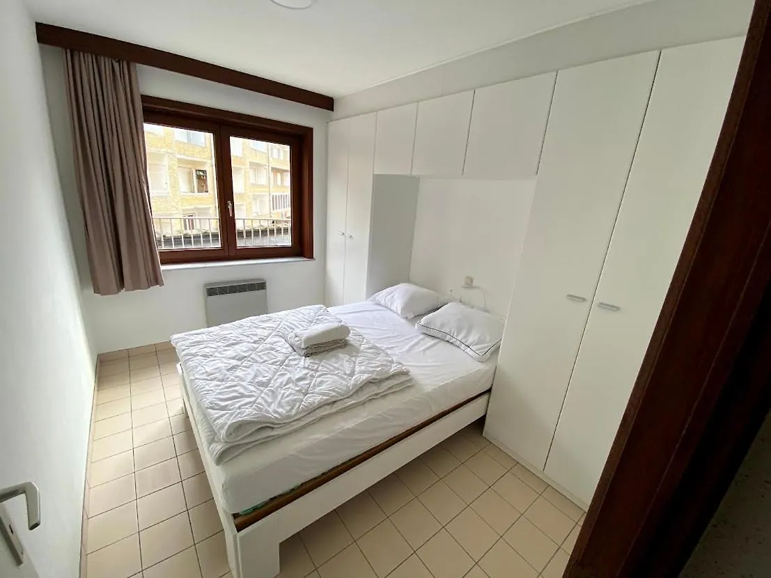 Appart Sympa 6P Avec Garage Et Terrasse Ensoleillee Et Spacieuse A 25M De La Mer Westende Middelkerke 0*,  België