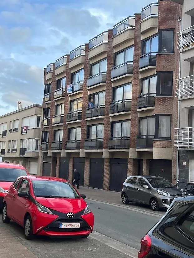 Appart Sympa 6P Avec Garage Et Terrasse Ensoleillee Et Spacieuse A 25M De La Mer Westende Middelkerke