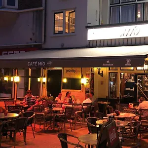 koper-family-residence.zandvoort-hotels.com/